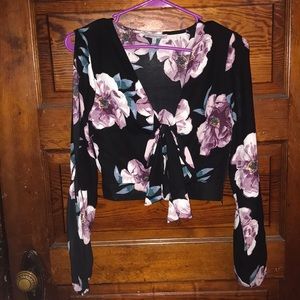 Long sleeve crop top